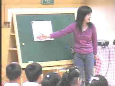 幼儿园小班优质课展示《小小糖果师》林老师-巴巴课件教学网（88kj）